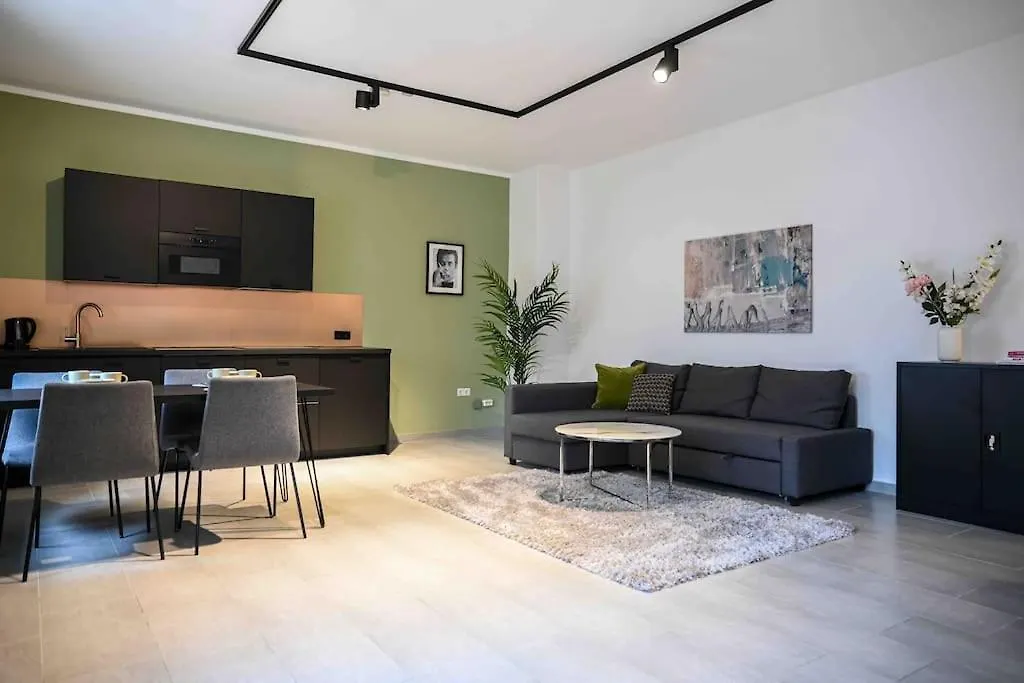 Moderne Wohnung In Ruhiger Umgebung Nahe Messe Berlin 0*,  Deutschland