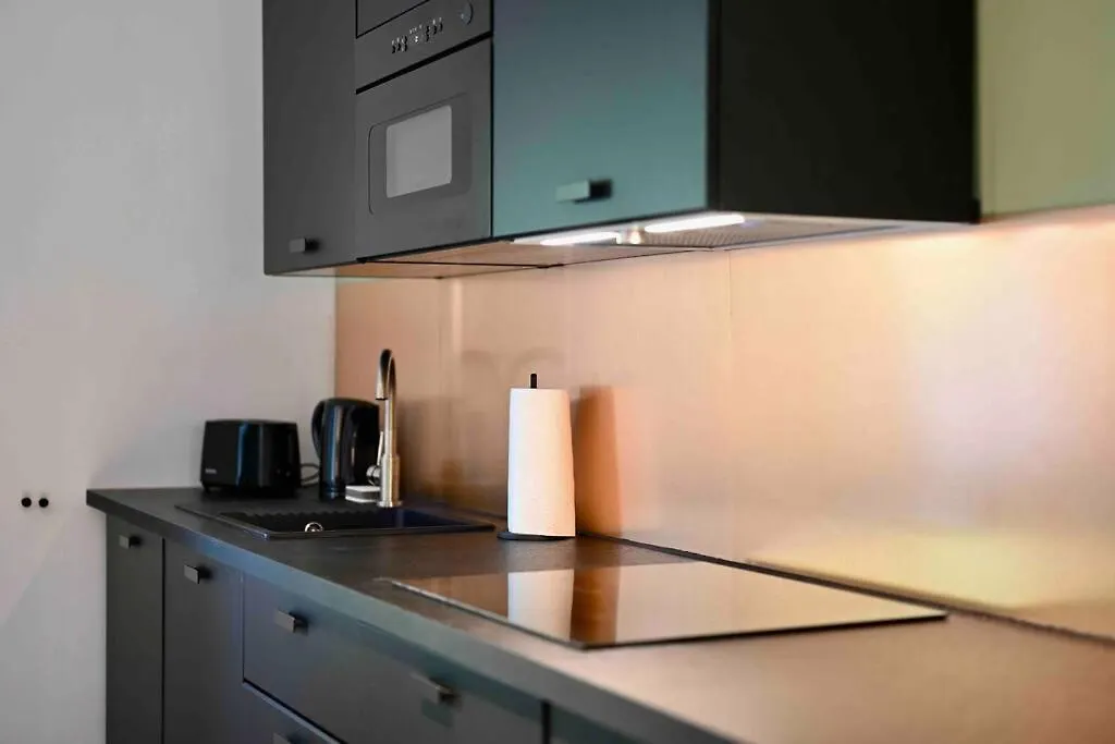 Moderne Wohnung In Ruhiger Umgebung Nahe Messe Berlín